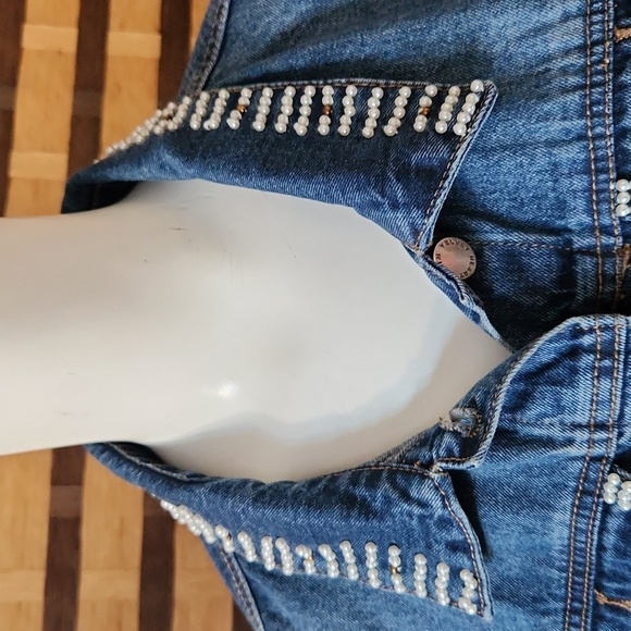 Beaded jean jacket - Picture 9 of 11